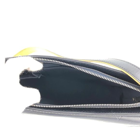 Louis Vuitton Mat Alston Monogram Leather Shoulder Bag Black - Picture 13 of 16